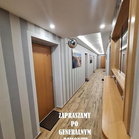 科莫特汽车旅馆 Przeźmierowo 外观 照片
