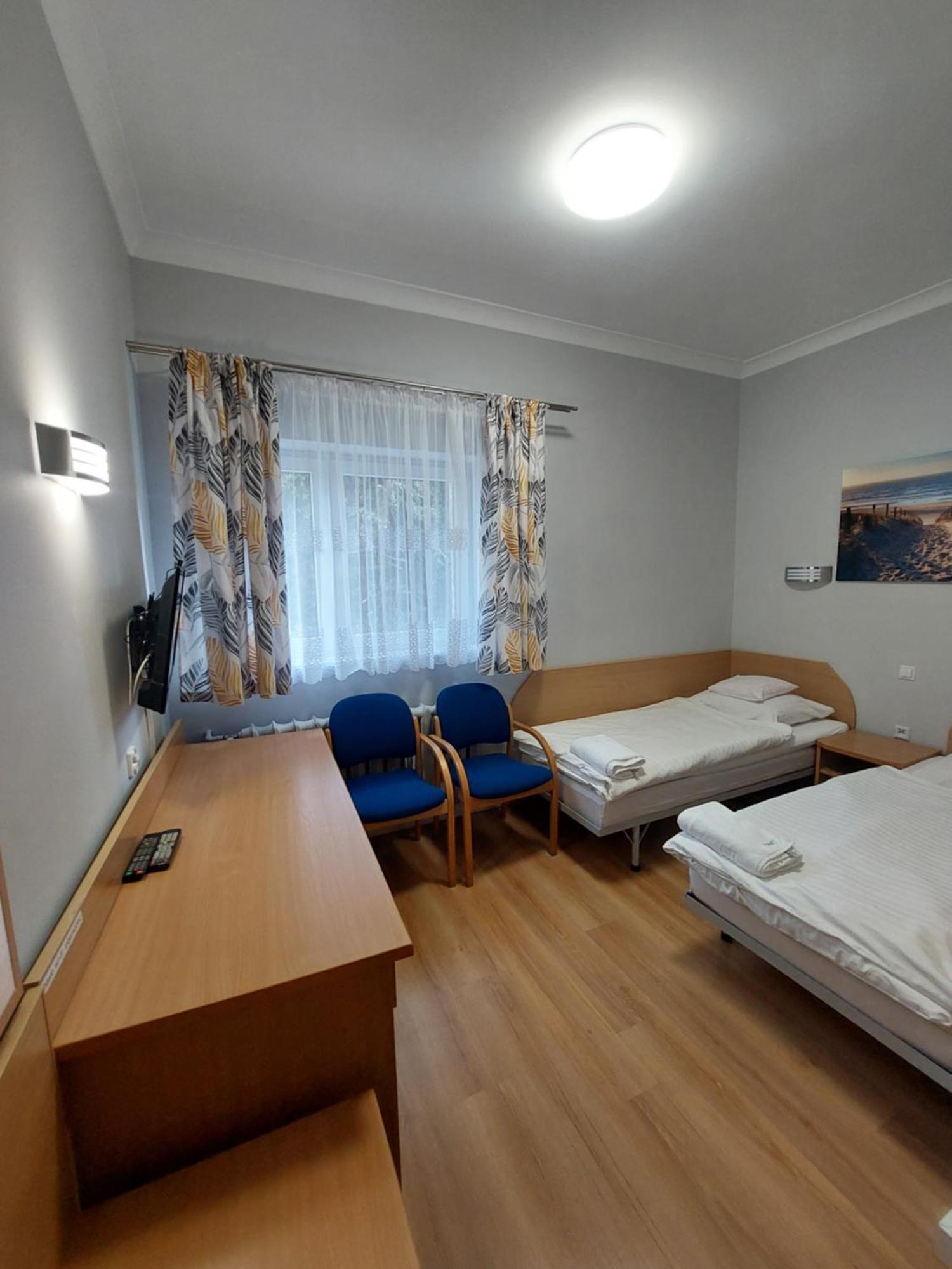 科莫特汽车旅馆 Przeźmierowo 外观 照片